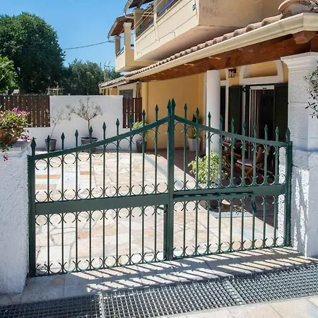 Апартаменты Katrin Kefalomandouko Corfu